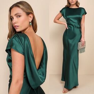 Lulus NWT Captivating Presence Forest Green Satin Cowl Back Maxi Dress Size 2X